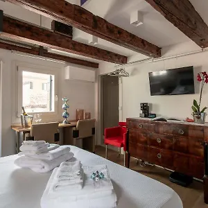 Biennale Gallery Apartment
