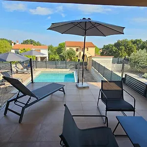  Apartment Bluemare With Shared Pool Kroatien
